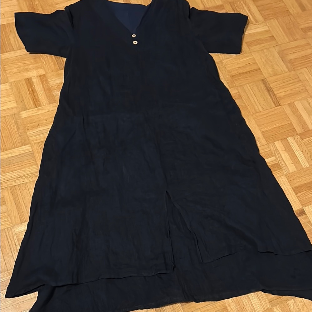 Lintico Navy Blue V-Neck Dress